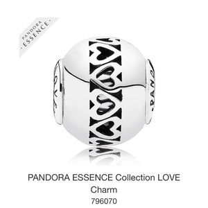 Pandora Essence Love Charm